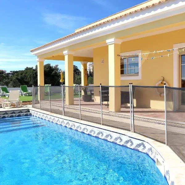 Casa dos Cotas, hotel in Alvor