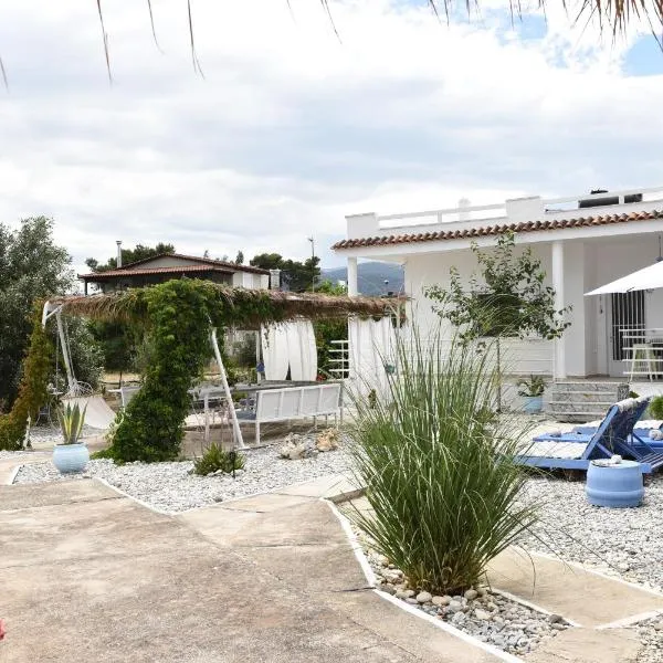 Los Almyros, hotel en Míloi
