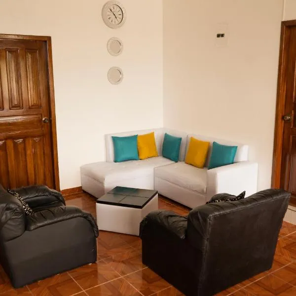 RinaKawsay - ViveViajando HERMOSO Penthouse completamente amoblado en TENA, hotel di Carlos Julio Arosemena Tola