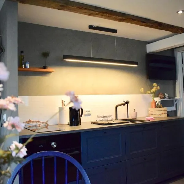 The Hans Apartment - cosy and special, khách sạn ở Klaksvík