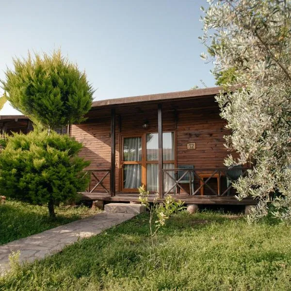 Serenity Bungalows, hotel in Cıralı
