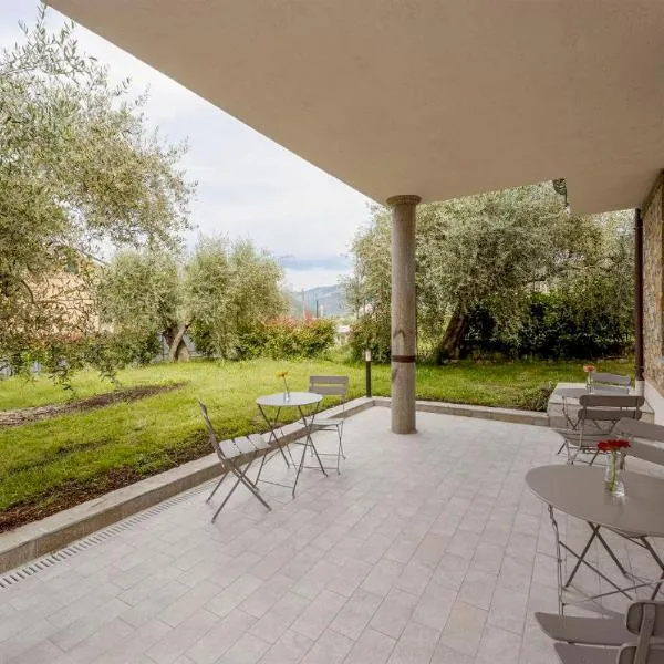 Gli Ulivi Rooms And Breakfast, hotel v destinaci Marina dʼAndora
