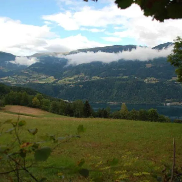 Mentebauer Traudi's Ferienhof, hotel em Rothenthurn