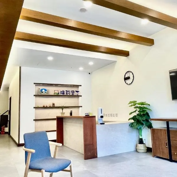 海的墾丁旅店 Ocean KT Inn, hotel v destinaci Kchen-ting