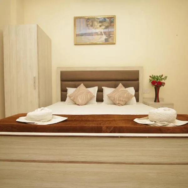 Hotel G M FORUM, hotel in Kānpur