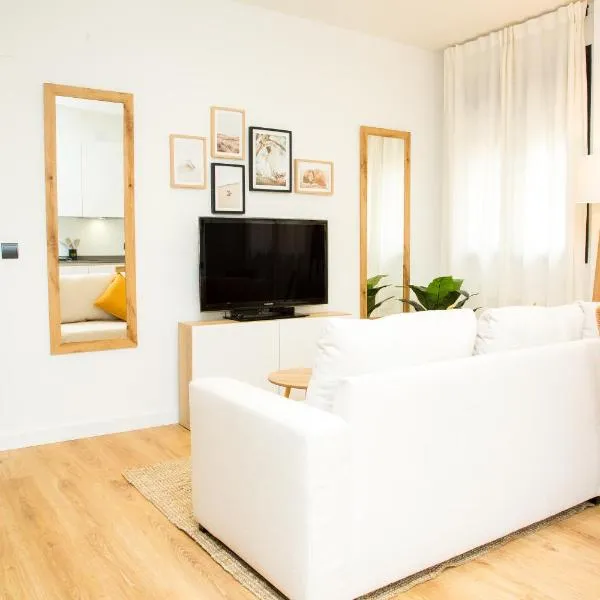 Luminoso Apartamento NUEZ - Zonas verdes, Wifi, Aparcamiento gratuito, hotel sa Valladolid