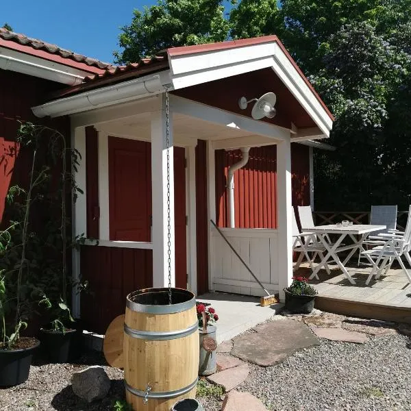 Idyllisk nybyggd stuga på Sollerön., hotel v destinaci Sollerön
