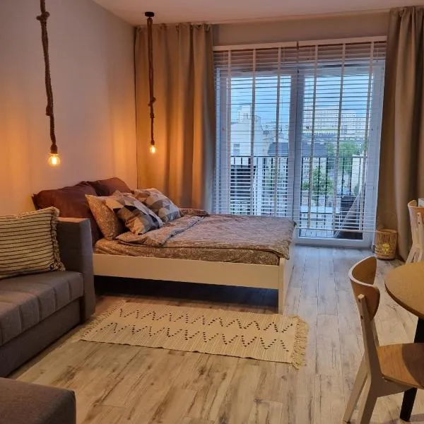 Apple Apartments - Gdańska PRYWATNE MIEJSCE PARKINGOWE, Hotel in Łódź