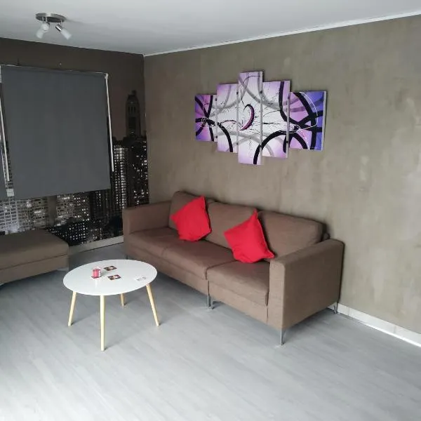 Modern Suite, XL balcony, parking, hotel in Nicosia