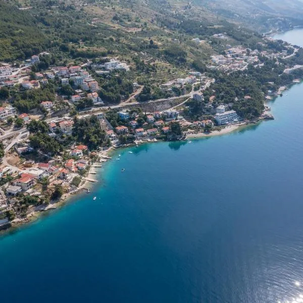 Apartments Drago Kovačić, hotel v Omiši