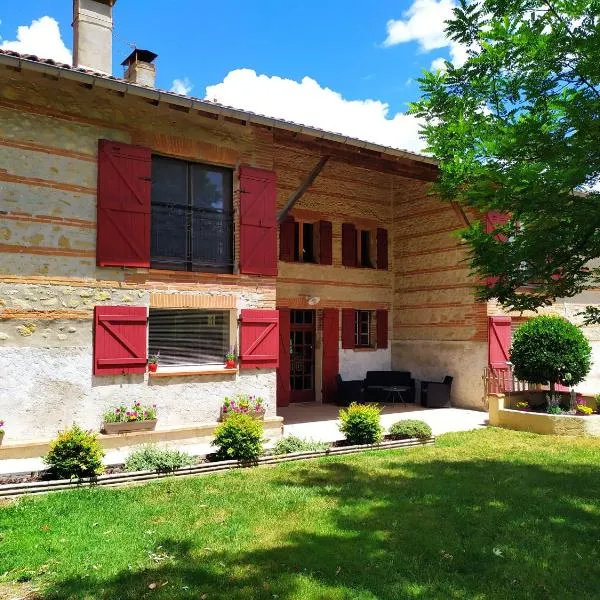 Ânes Et Logis – hotel w mieście Bax