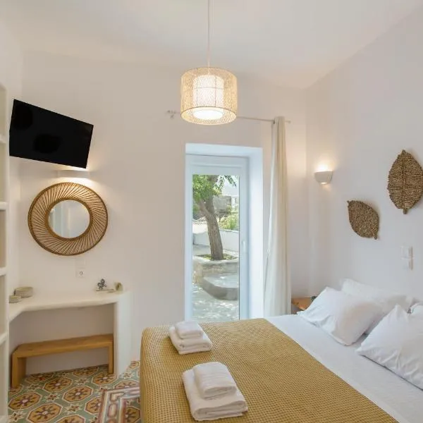 Satsi’s Cozy Casa-2 min from the beach&town、パリキアのホテル