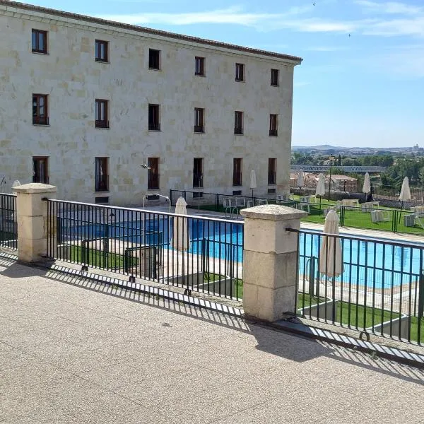 Parador de Zamora, hotel in Fuentespreadas