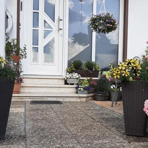 Ferienwohnung Gutowski, hotel en Andernach