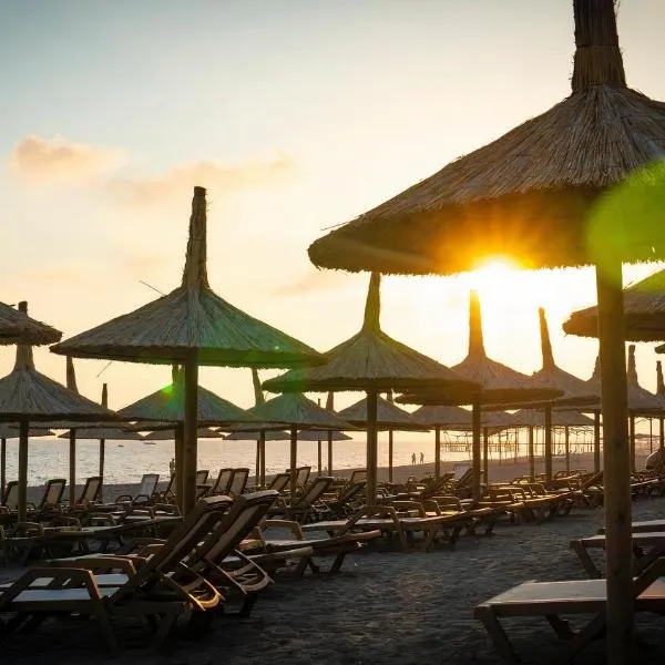 Adora Calma Beach Hotel Adults Only, hotel u gradu 'Kızılot'