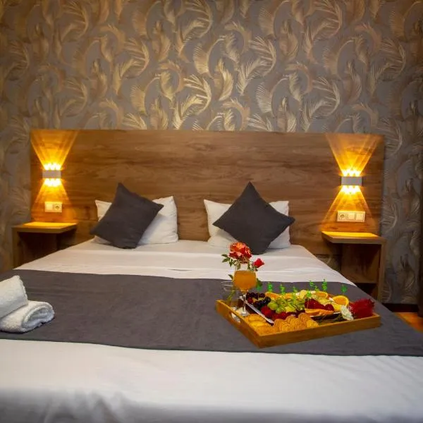Pollux, hotel a Batumi
