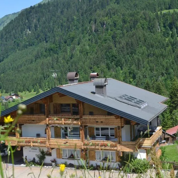Alp-Chalet, hotell i Hirschegg
