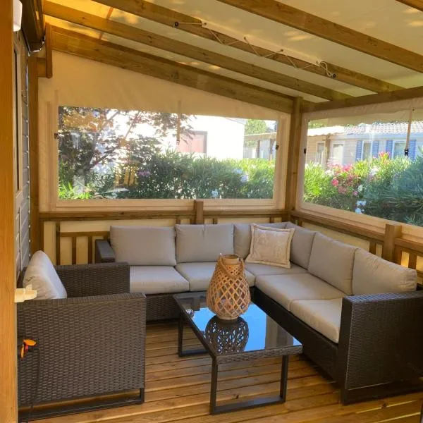 Mobil home de charme, hotel v destinaci Fréjus
