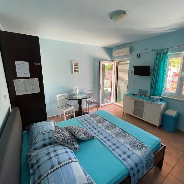 Apartments Panda, hotel a Bol