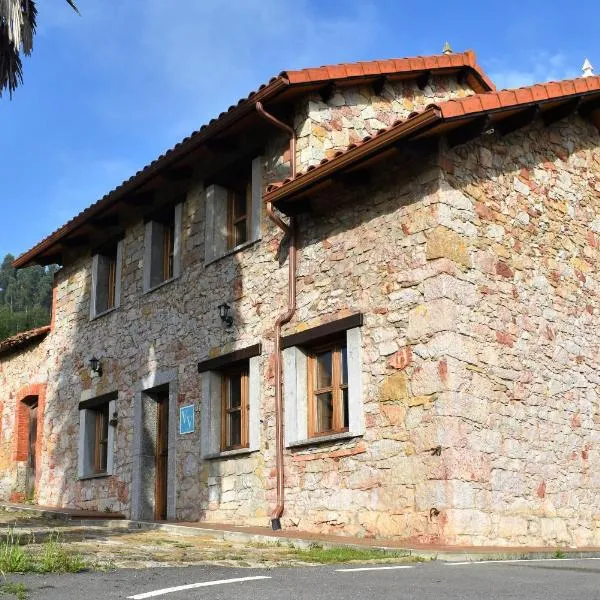 Casa Carmen y Mera, hotel v destinaci Ferroñes
