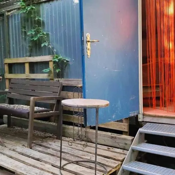 Trailer - DSCHUNGEL LODGE, hotel in Küps