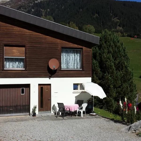 Casa Collina, hotel en Disentis