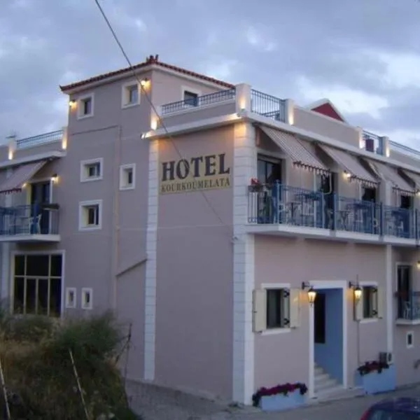 Hotel Kourkoumelata, hotel in Mousata