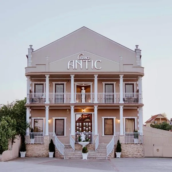 Casa ANTIC, ξενοδοχείο σε Baile Felix