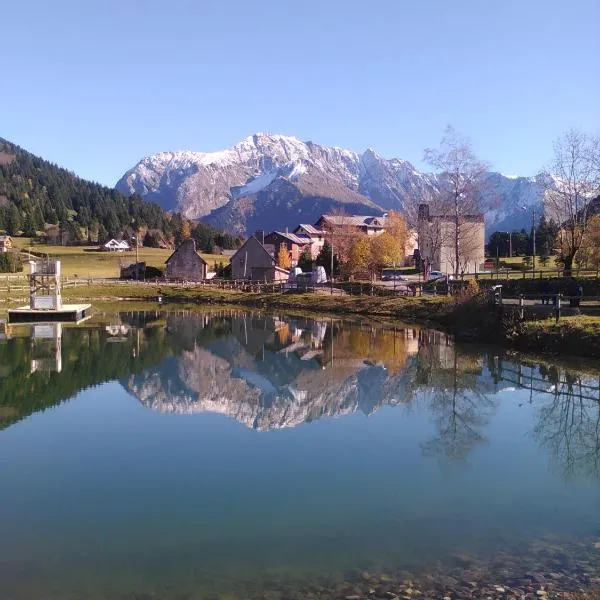 Studio au calme face aux montagnes dans station de ski, hótel í La Morte