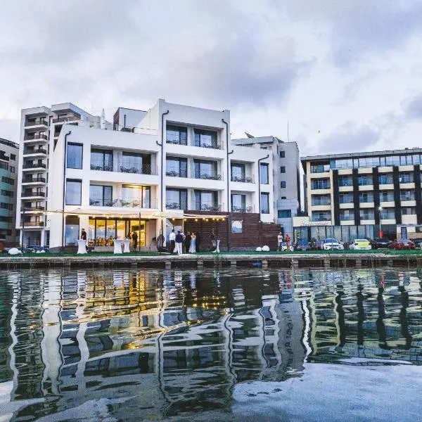 Poeme Mamaia Retreat, hotel in Mamaia