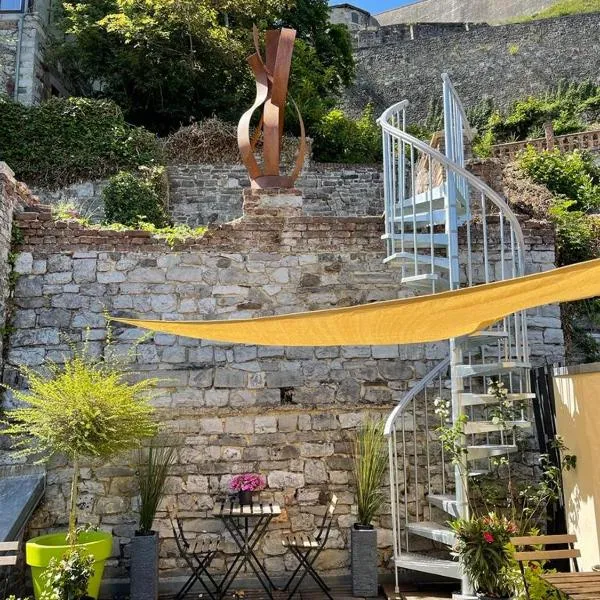 Mademoiselle Citadelle, hotel v destinaci Namur