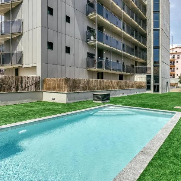 Rostella Apartment, hotel a Roses