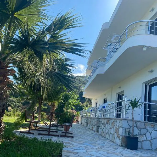 Hotel Mesun Himare, hotel v destinaci Himare