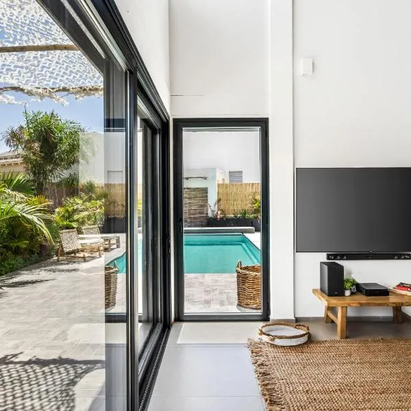 Aria boutique villa, hotel v destinaci Kramim