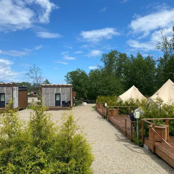 Mereoja Camping, hotel v destinaci Kõrkküla