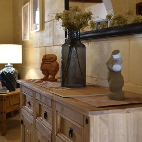 San Pawl B&b farmhouse- KORTOLL, hotel v destinaci Tal-Barmil