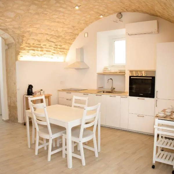 Casa di Gio، فندق في شيكلي