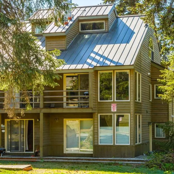 Snowbird Condo 195 - C, hotel v destinaci Girdwood