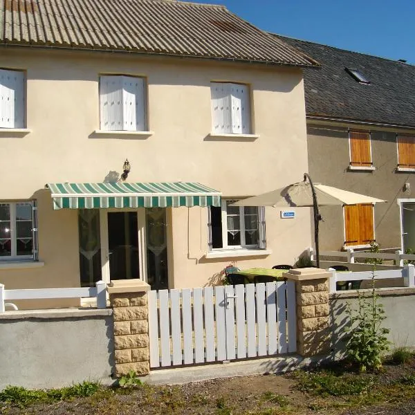 Maison de charme à Valuéjols avec vue sur les montagnes, hotel v destinácii Valuéjols