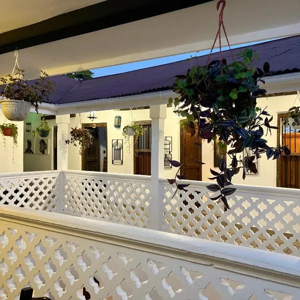 Emerald Palm Courtyard Hotel, khách sạn ở Zanzibar City