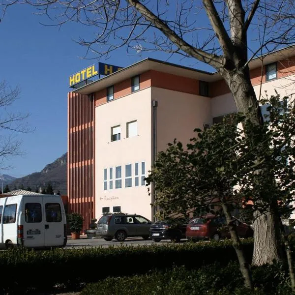 Hotel Willy, hotel v destinaci Gemona del Friuli