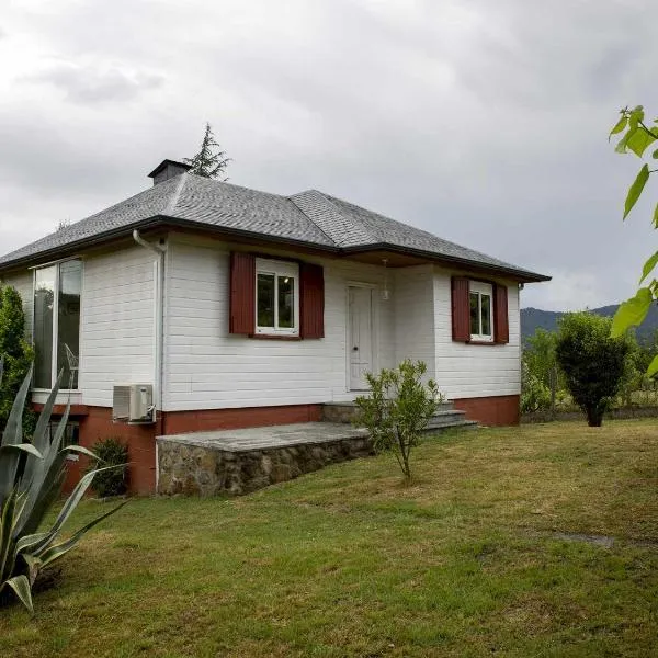 A Casiña - Casa Rural en la Ribeira Sacra, Galicia, hotel in Ourense