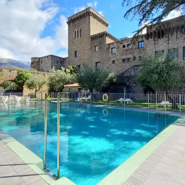 Parador de Jarandilla de la Vera, hotel v mestu Jarandilla de la Vera