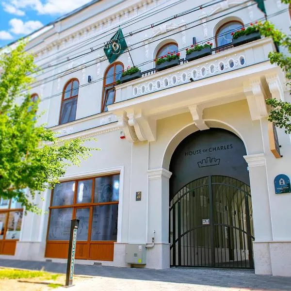 House Of Charles, hotel in Pădurea Urziceni