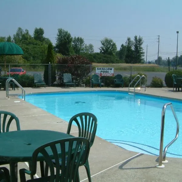 McIntosh Country Inn & Conference Centre, hotel i Iroquois