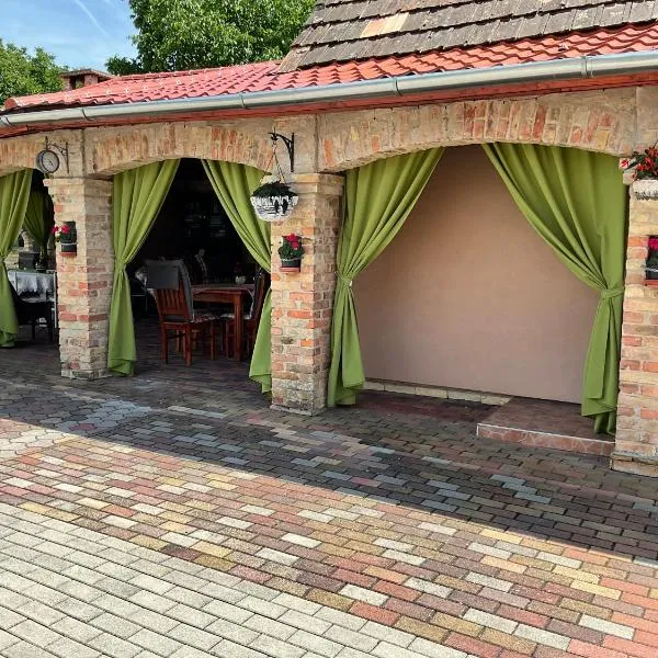 Jarmila Vendégház, hotel v destinaci Balatonberény