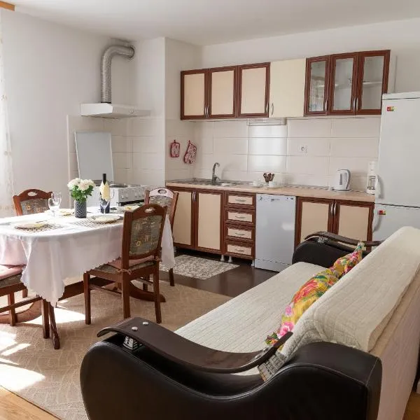 Apartment SUNČICA, hotel in Split