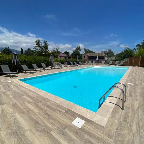 Résidence Les Cigales – hotel w mieście Porto-Vecchio