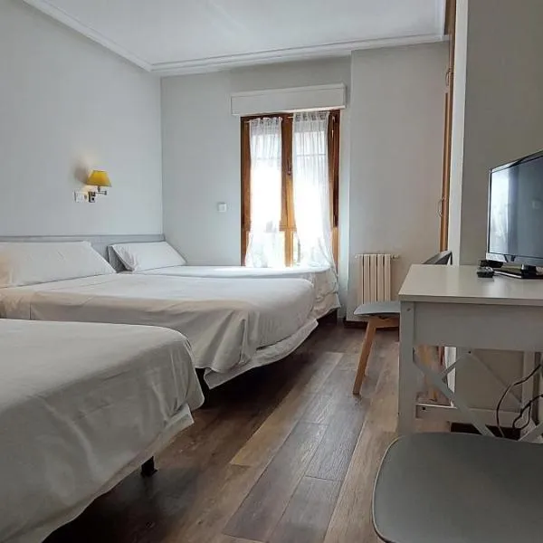 Pensión Romero, hotel v destinaci Oviedo