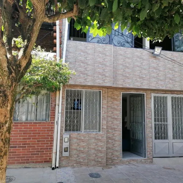 Bienvenido a tu segundo hogar a dos cuadras del centro recreaciónal lagos club comfatolima, hotel v destinaci Ibagué